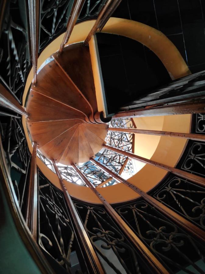 Gaudi Style Apart-hotel *
