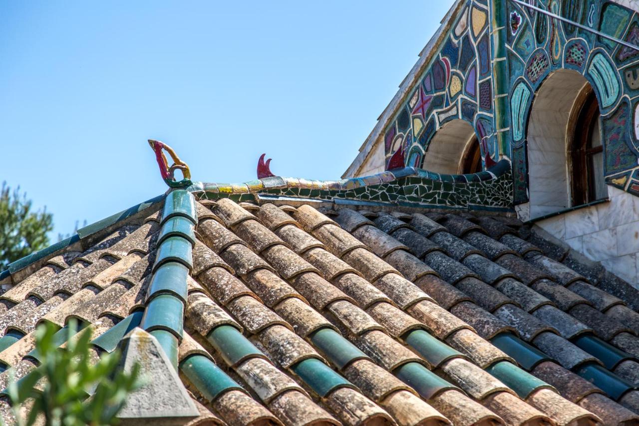 Apart-hotel Gaudi Style